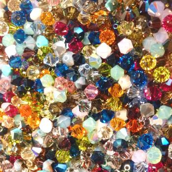 Lot de Toupies Cristal Swarovski 4mm  MULTICOLORE  Mélange de 50 perles / Prix dégressif